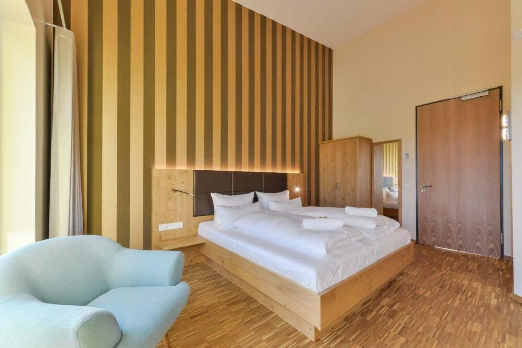 Hotel & Golfrestaurant Gut Wissmannshof Staufenberg  Экстерьер фото