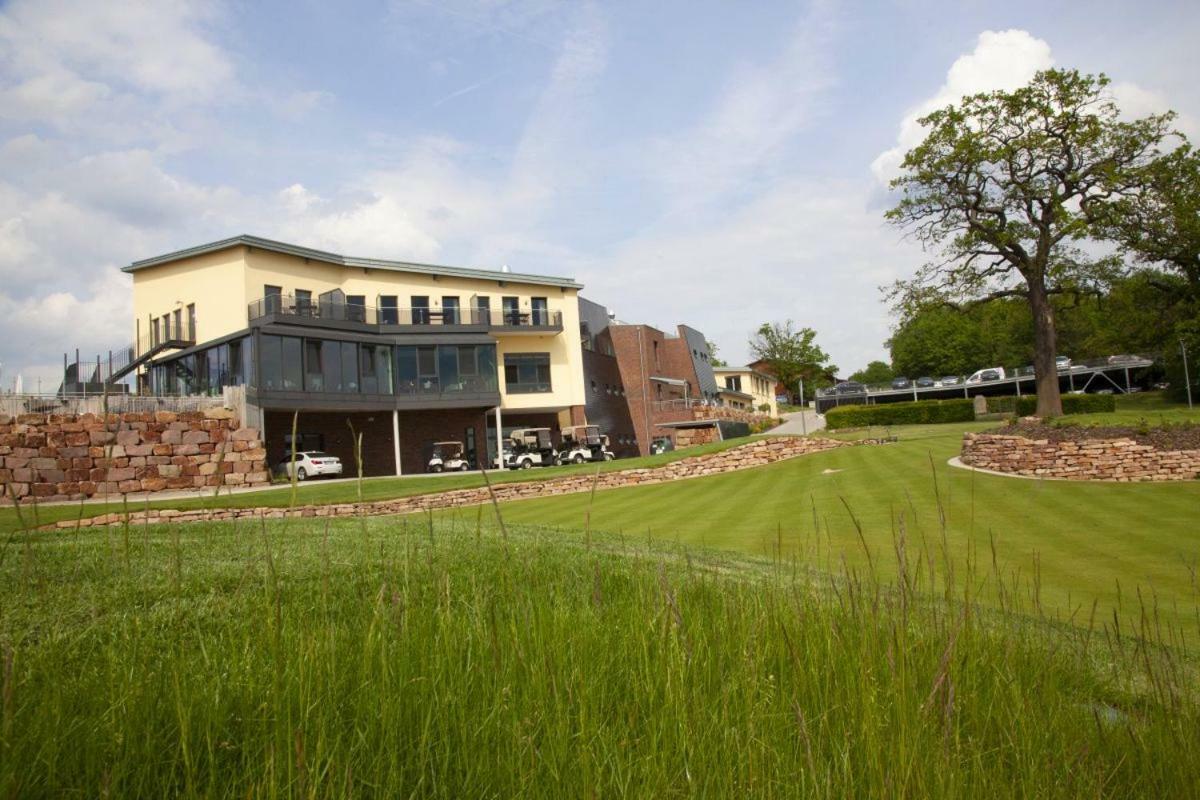 Hotel & Golfrestaurant Gut Wissmannshof Staufenberg  Экстерьер фото
