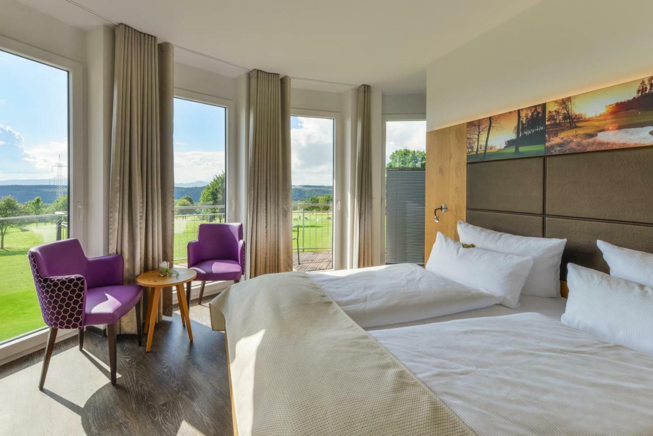 Hotel & Golfrestaurant Gut Wissmannshof Staufenberg  Экстерьер фото