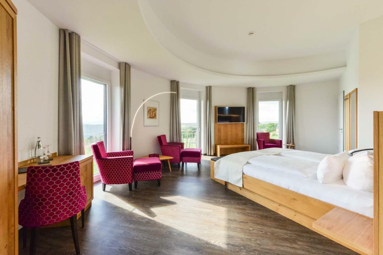 Hotel & Golfrestaurant Gut Wissmannshof Staufenberg  Экстерьер фото