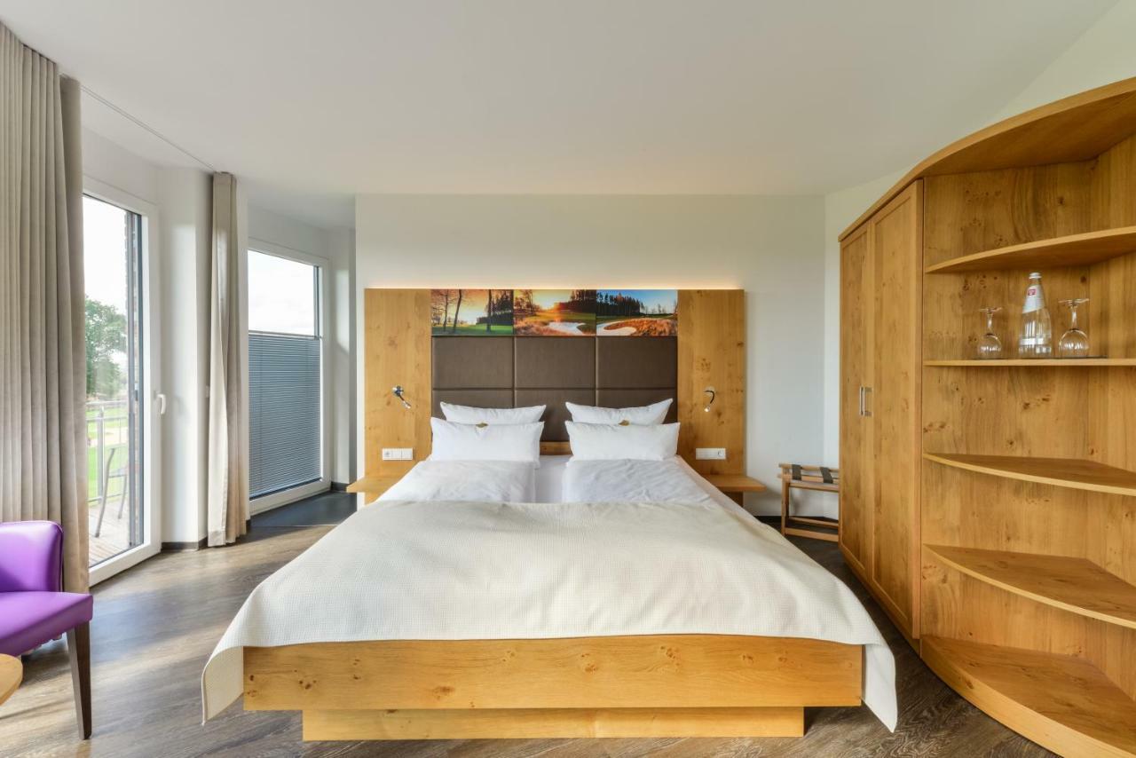 Hotel & Golfrestaurant Gut Wissmannshof Staufenberg  Экстерьер фото